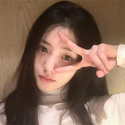 黑影窥窗